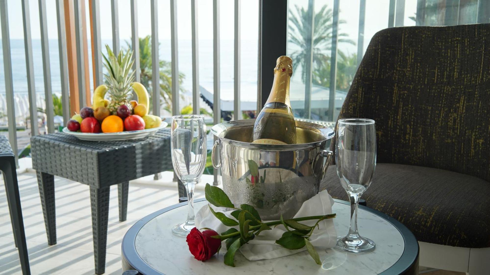 The Raga Side Ultra All Inclusive (Adults Only) Exterior photo